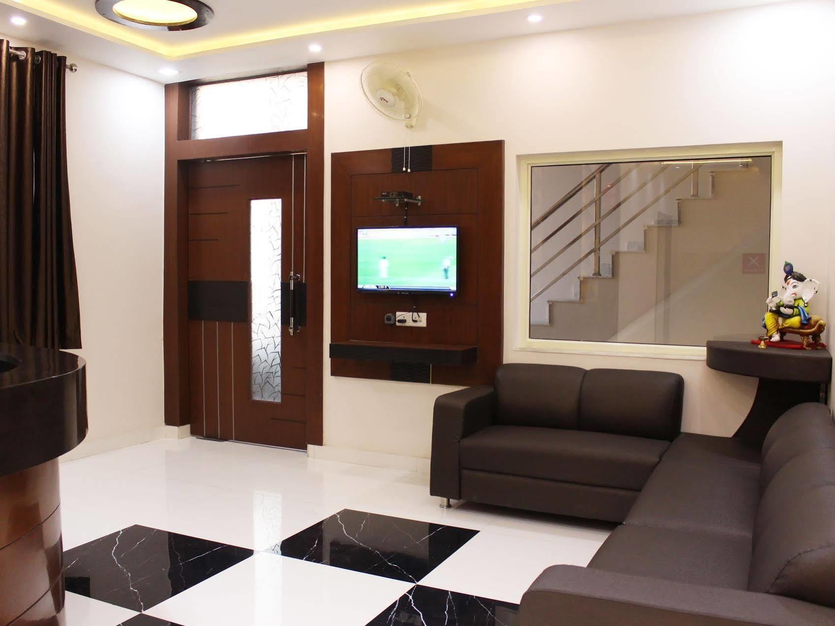 Oyo 3202 Hotel Gayatri Residency Agra  Exterior photo